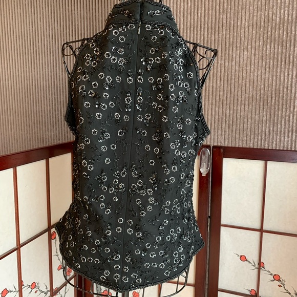 Beautiful Marina beaded sleeveless blouse - Picture 2 of 8